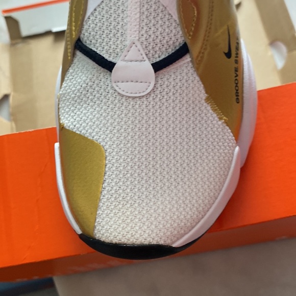 Women’s NIKE SUPER PREP GROOVE SZ 9.5 - Picture 16 of 16